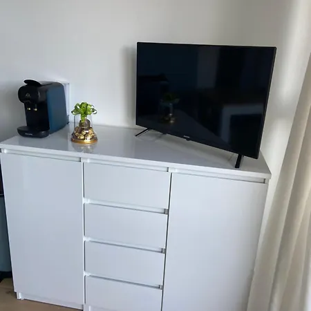 Lily Blue Apartment Vichy